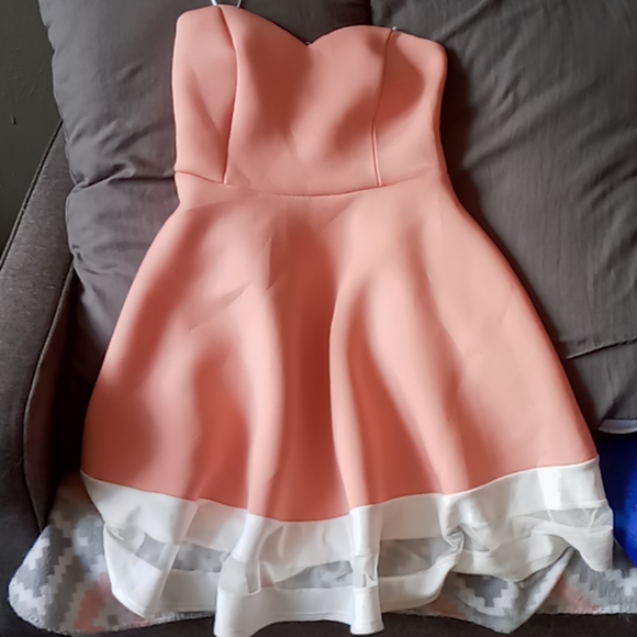 Dress - Picture 1 of 1